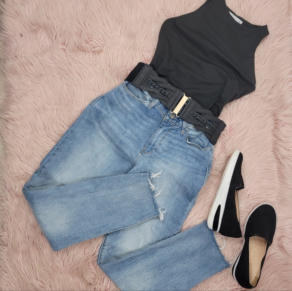 HUDSON Jeans Light Wash High Waisted Jeans - Picture 8 of 9